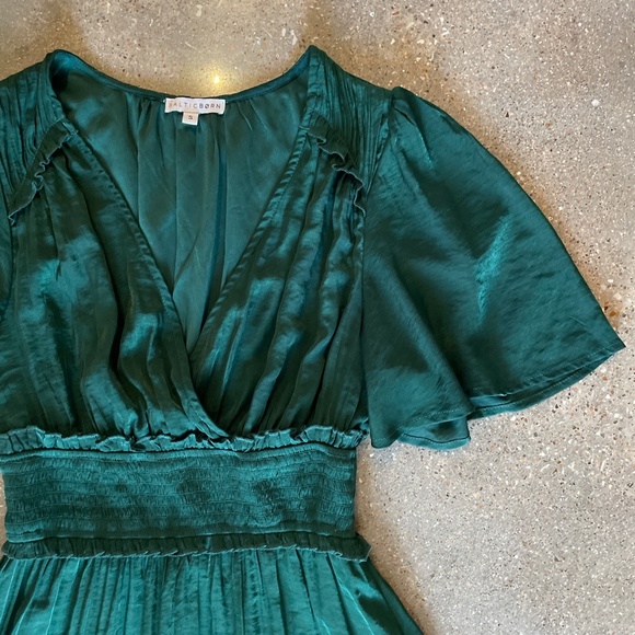 Baltic Born Emerald Green Flutter Sleeve Maxi Dress - Size Small - Picture 6 of 9